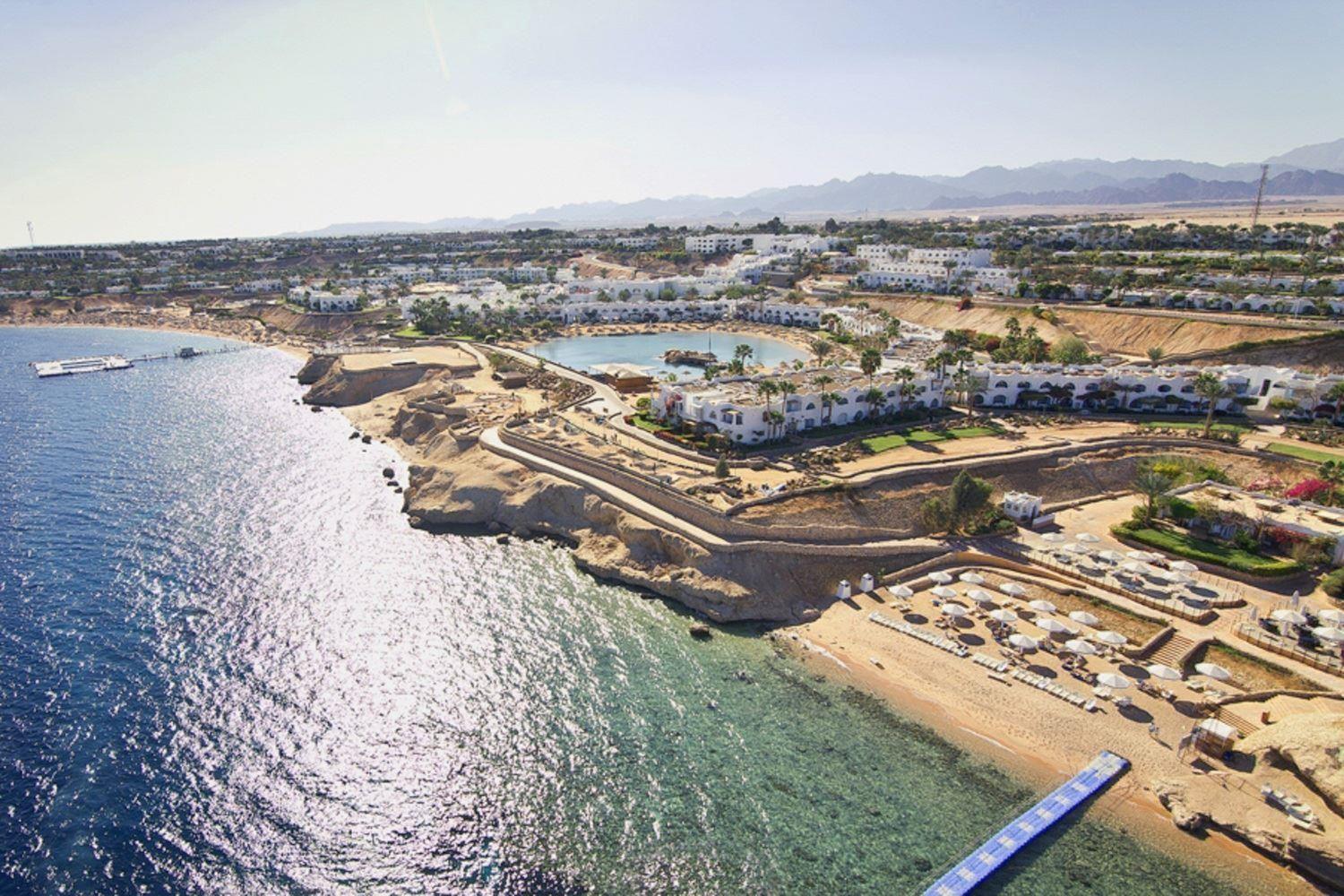 DOMINA CORAL BAY SULTAN POOL