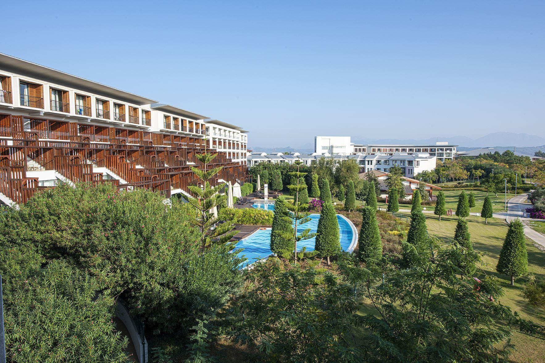 LYKIA WORLD & LINKS GOLF