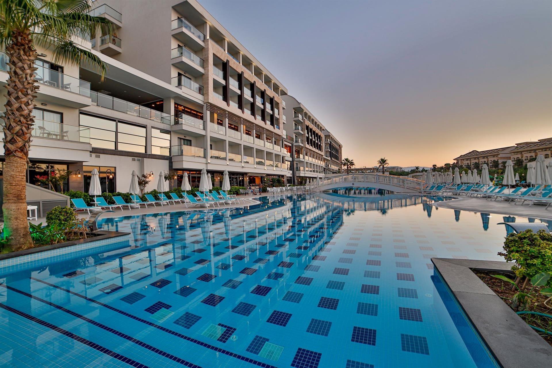 DIAMOND DE LUXE HOTEL & SPA