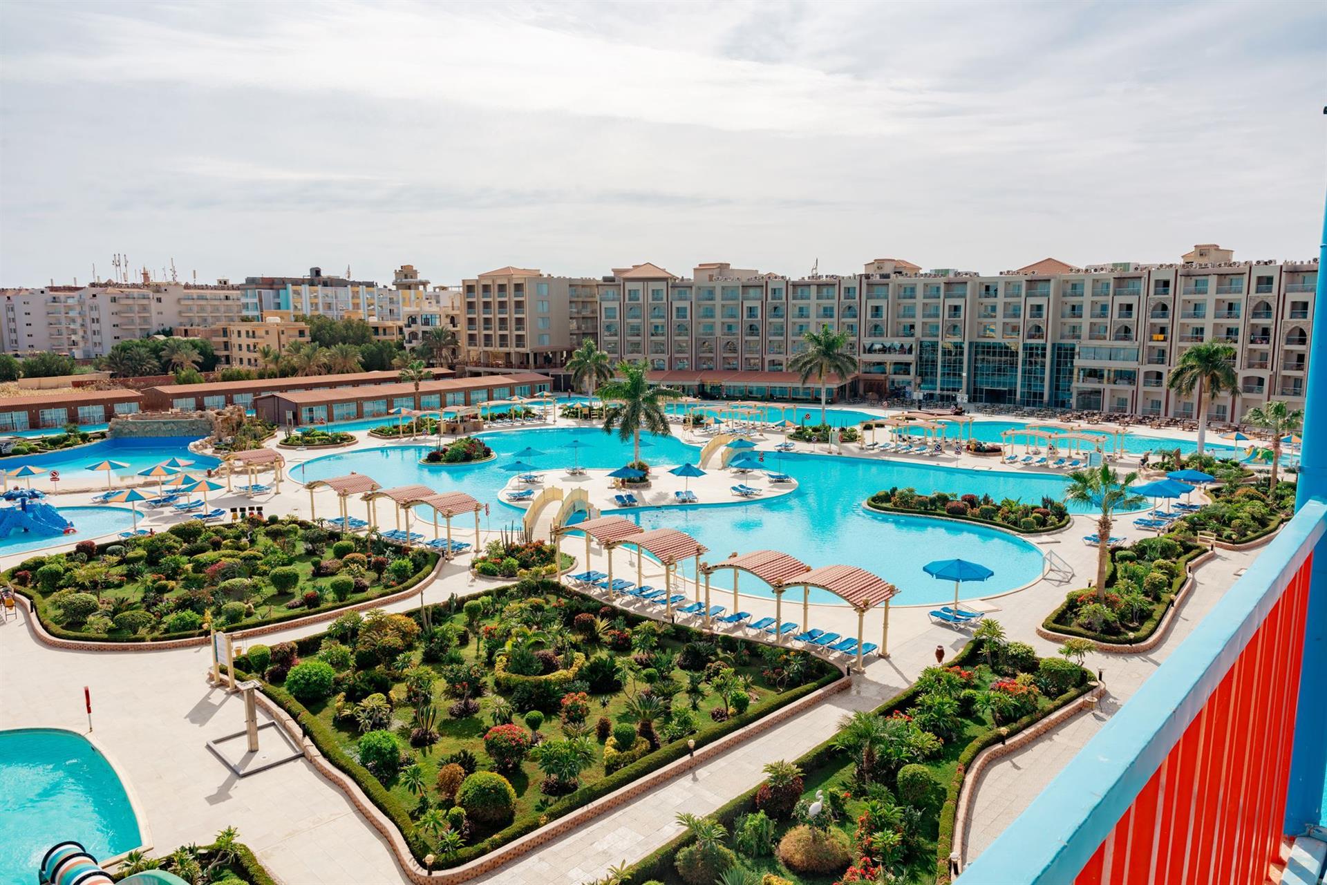 Sunrise Solara Aqua Park Resort 4