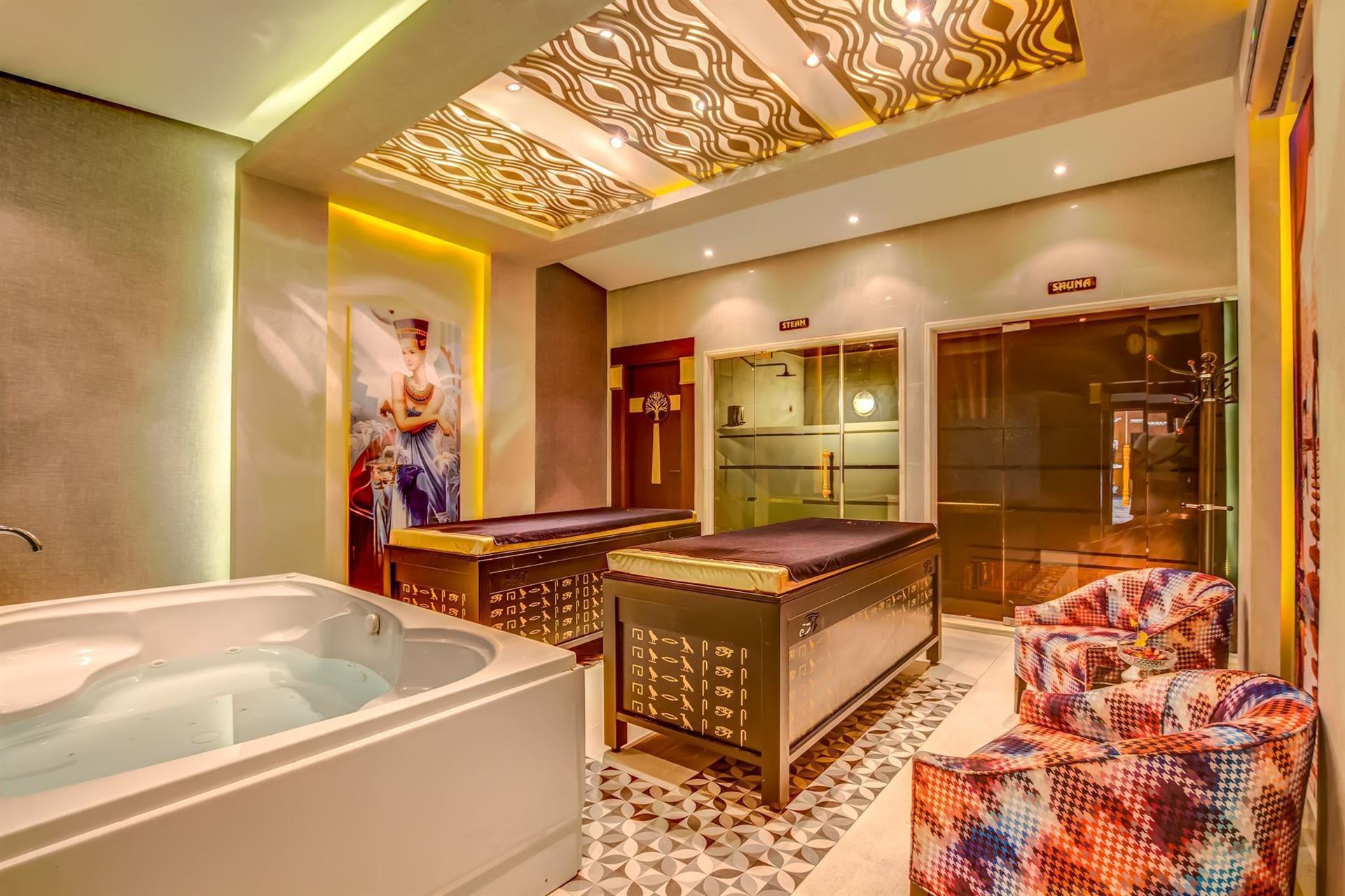 Palm Beach Resort 2