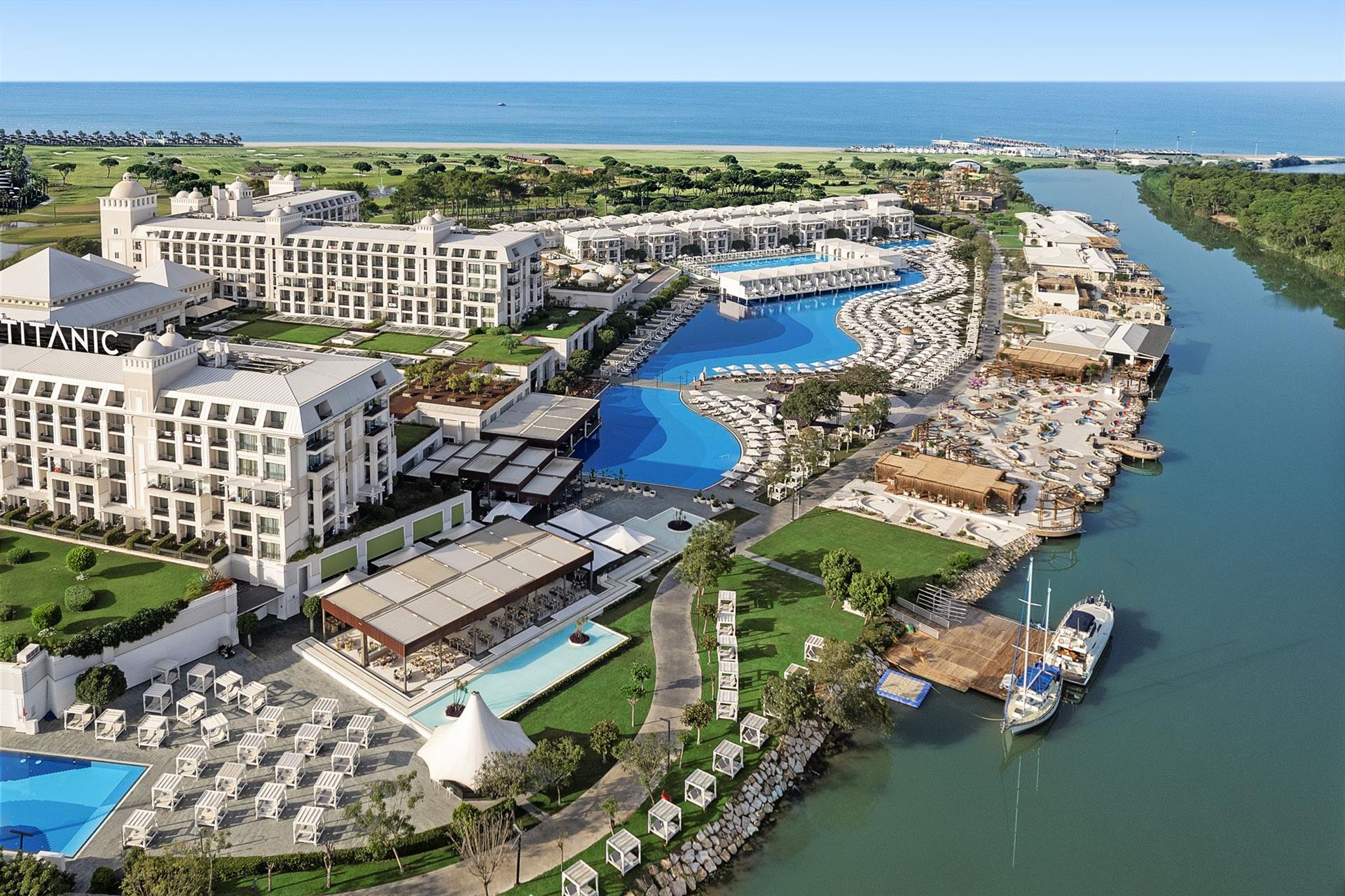 TITANIC DELUXE BELEK
