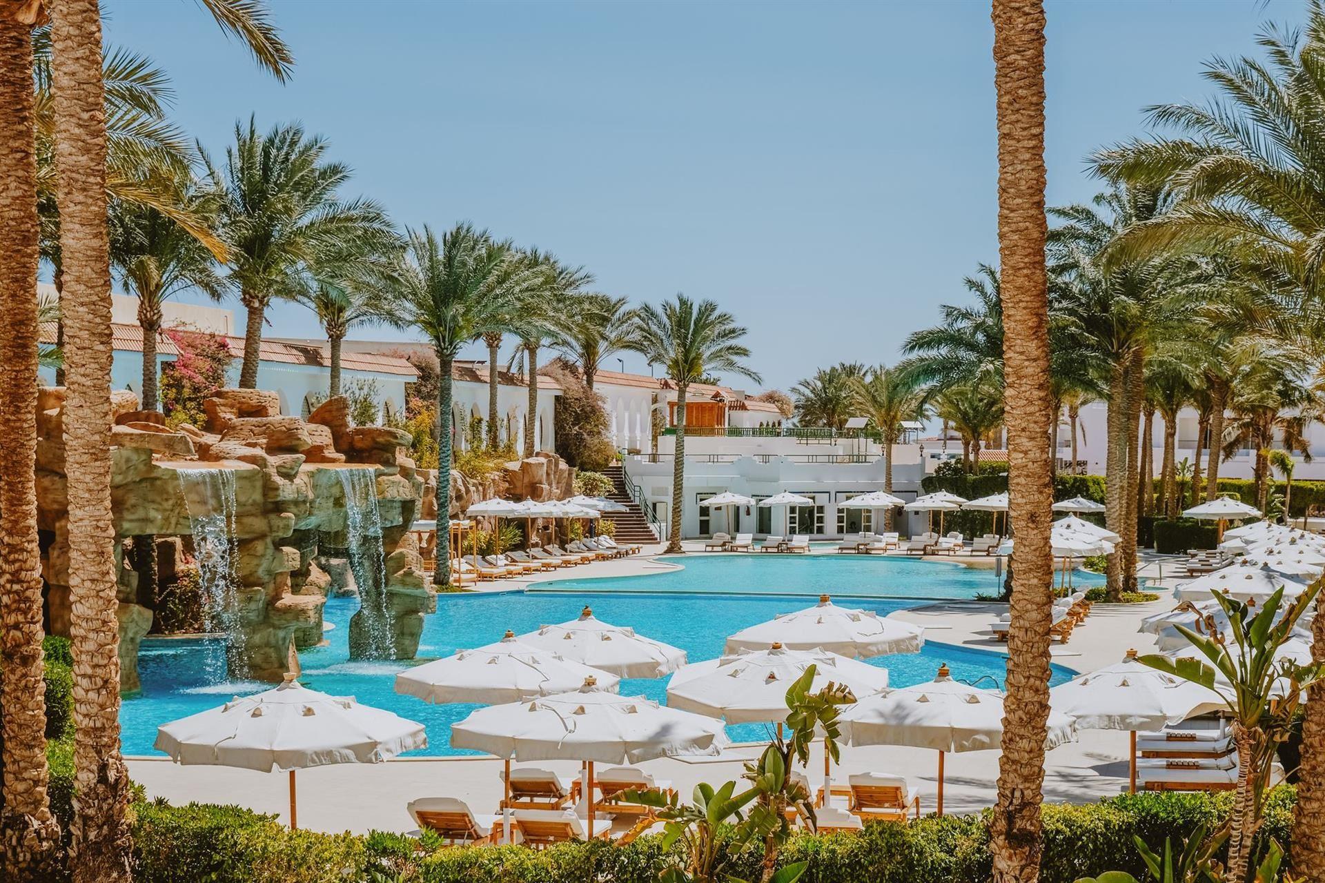 BARON PALMS RESORT