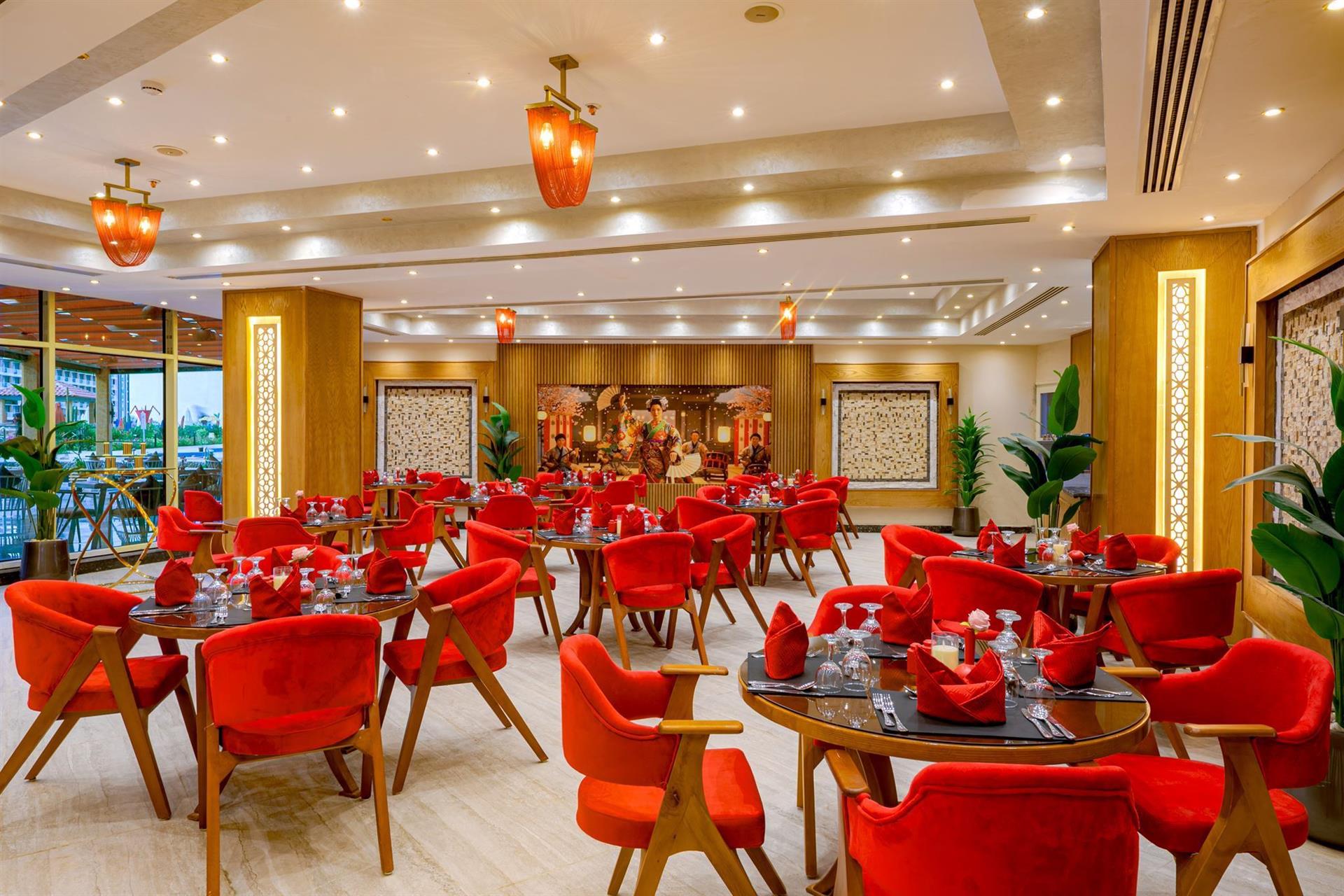 Rewaya Luxury Resort 8