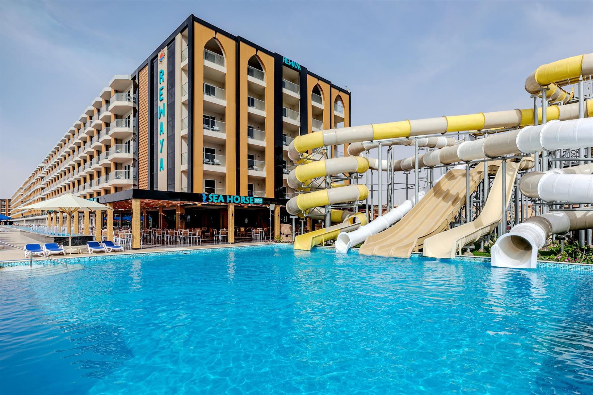 Rewaya Luxury Resort 10