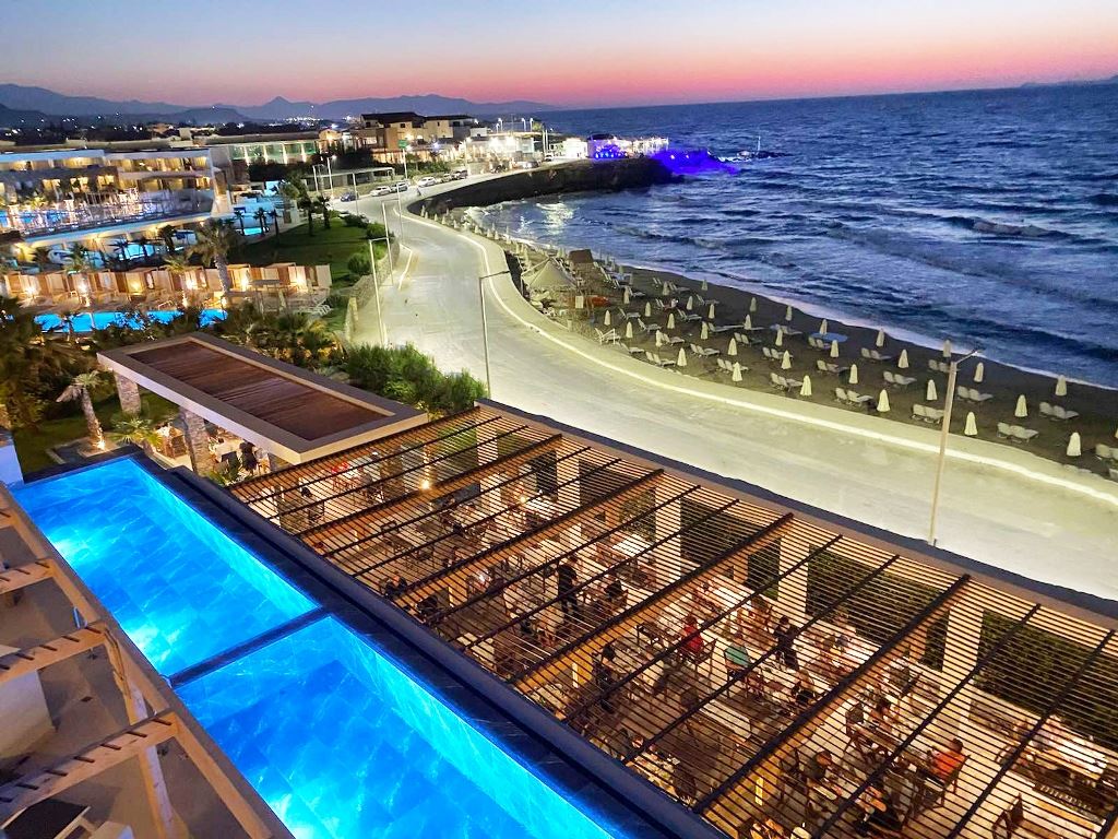 THE ISLAND HOTEL