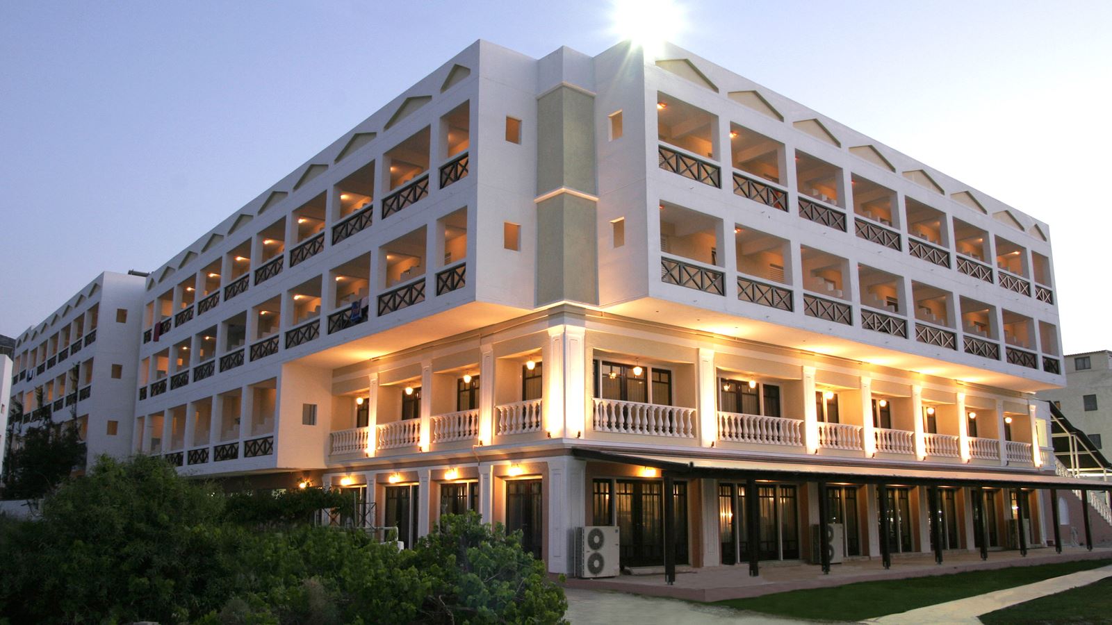 HERSONISSOS PALACE