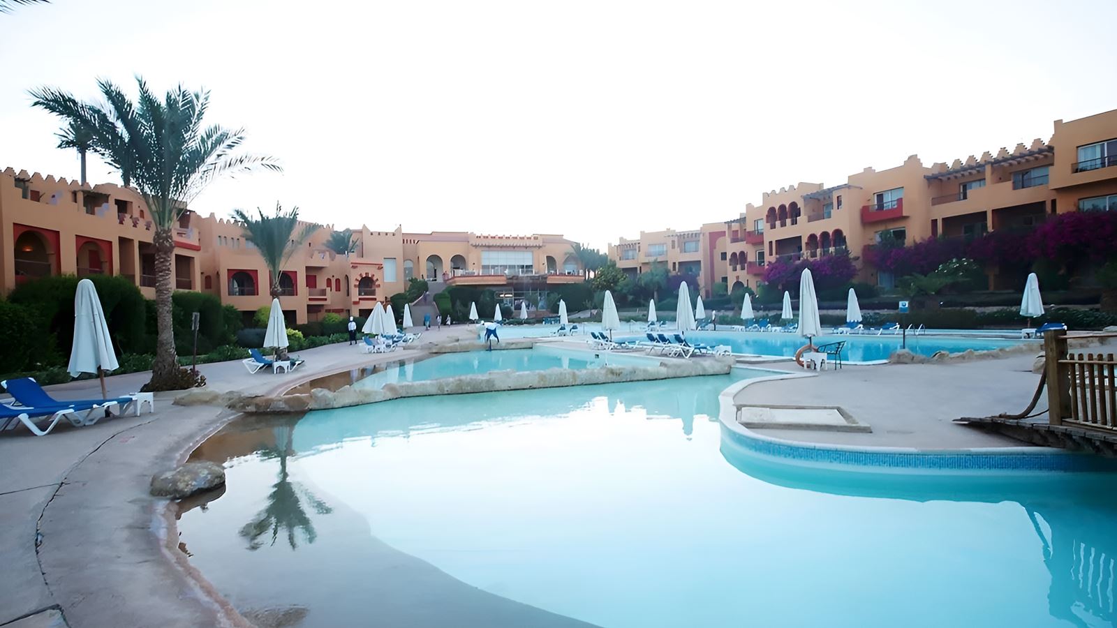 REHANA ROYAL BEACH RESORT AQUA PARK & SPA