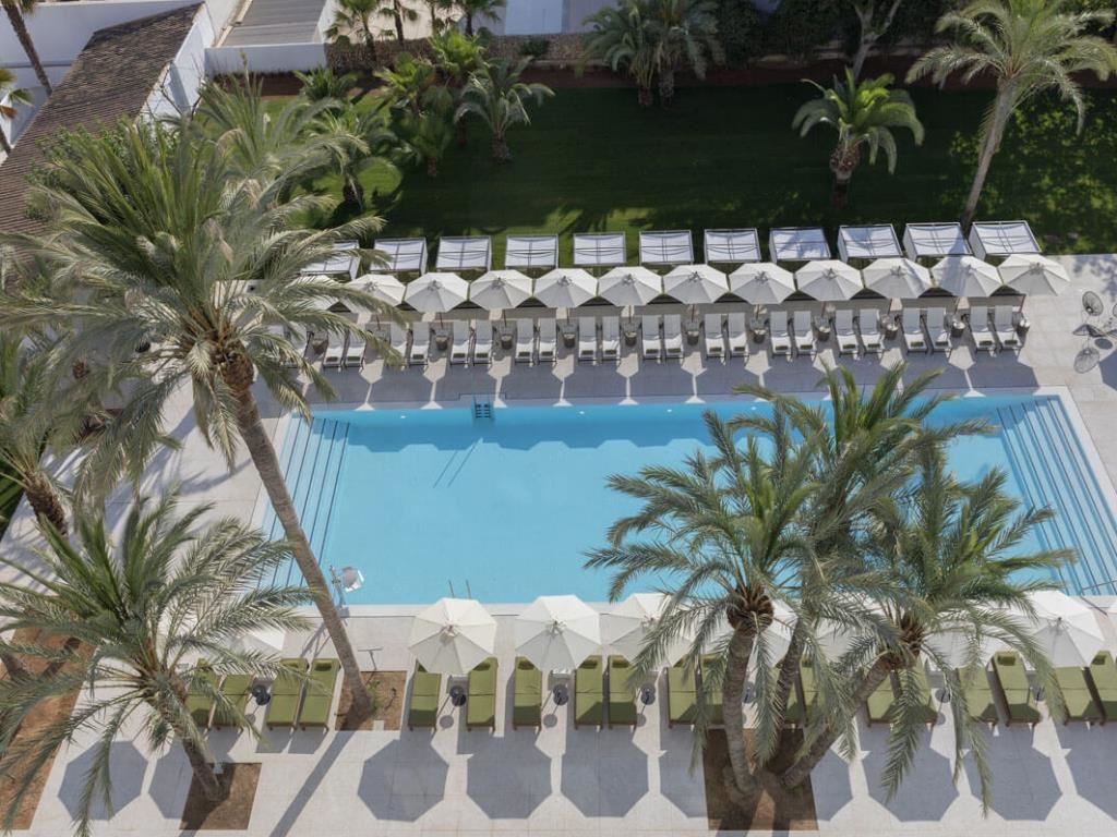 HM AYRON PARK (ADULTS ONLY 18+)