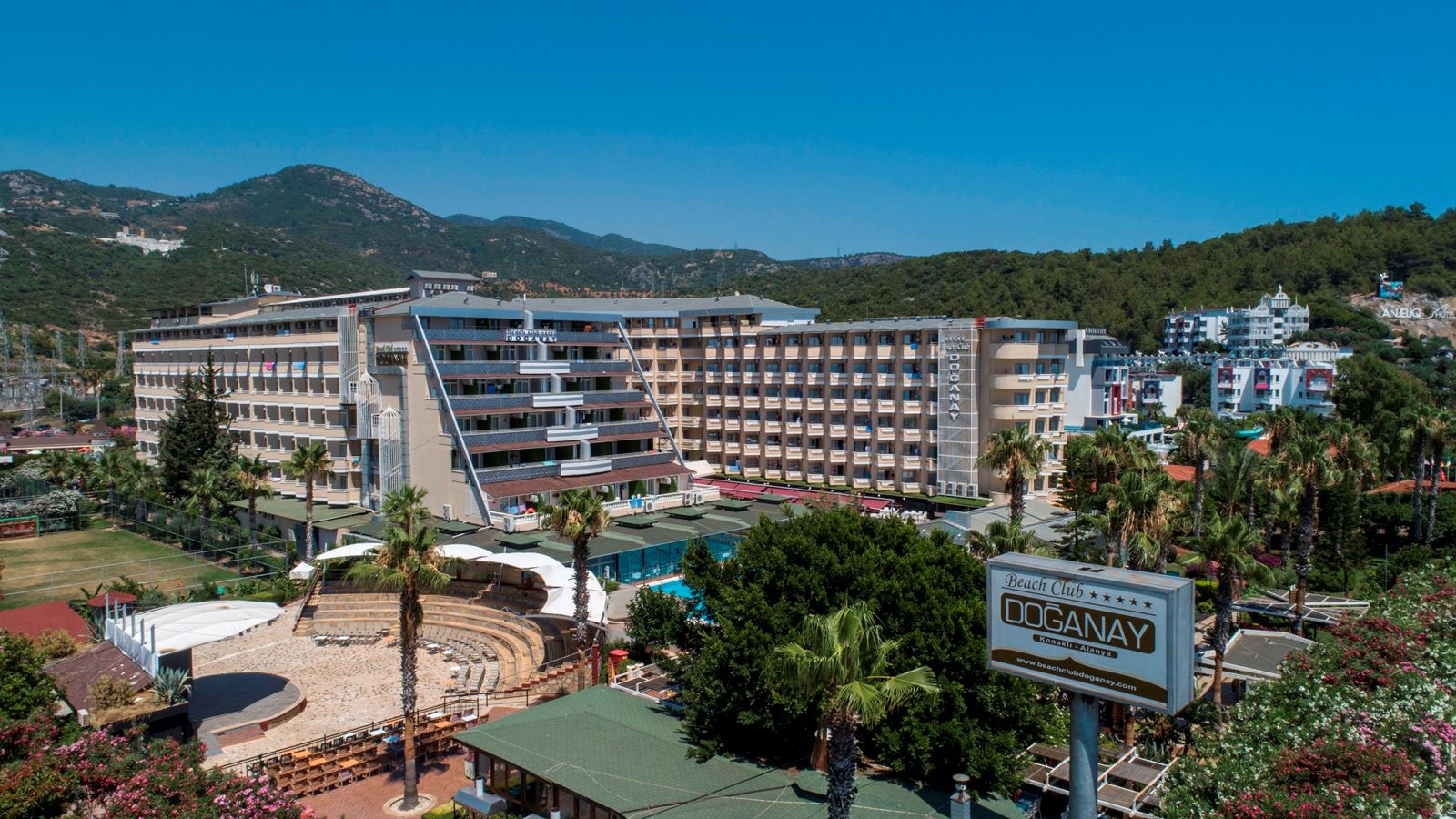 BEACH CLUB DOGANAY