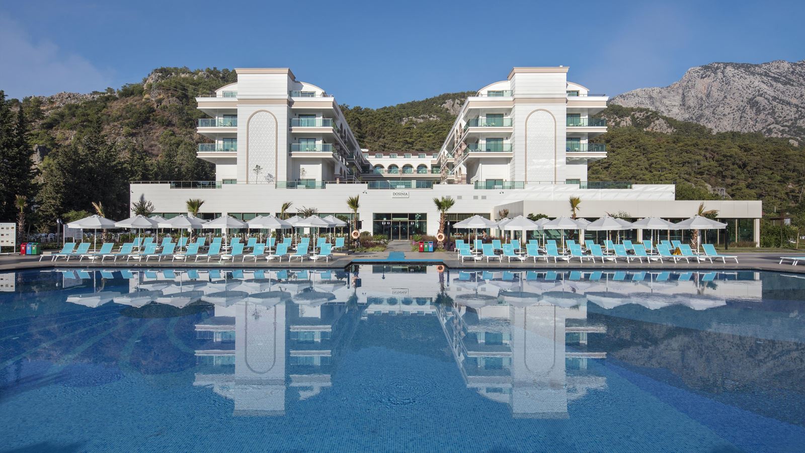 DOSINIA LUXURY RESORT