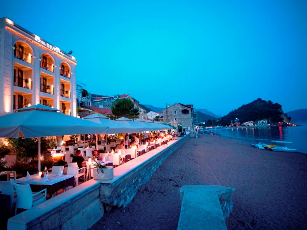 HOTEL RIVA BY AYCON