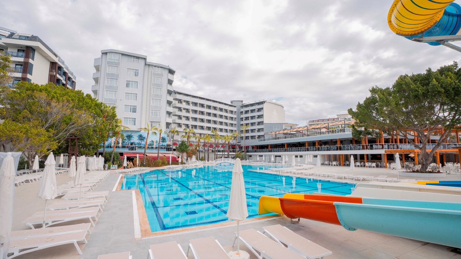 MIRA MERIDIA BEACH RESORT HOTEL