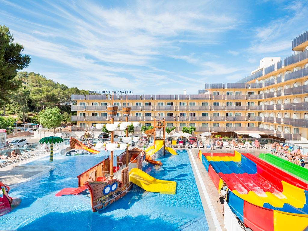 BEST CAP SALOU