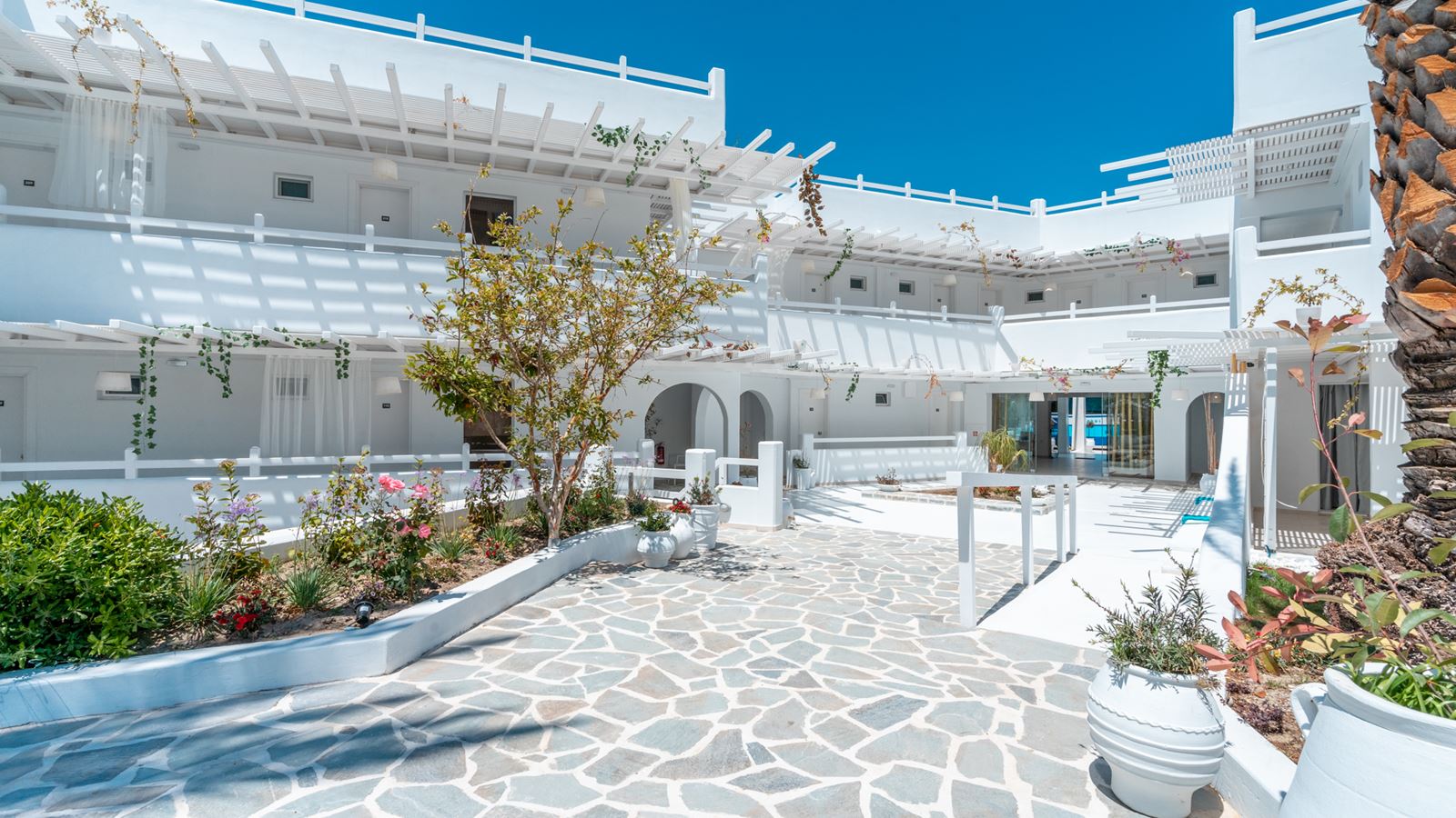 ALOE HOTEL