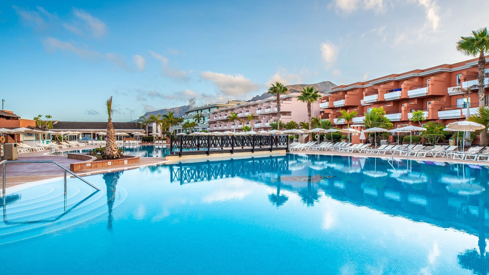 LANDMAR COSTA LOS GIGANTES