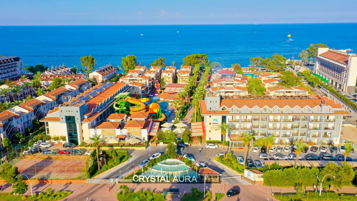CRYSTAL AURA BEACH RESORT & SPA