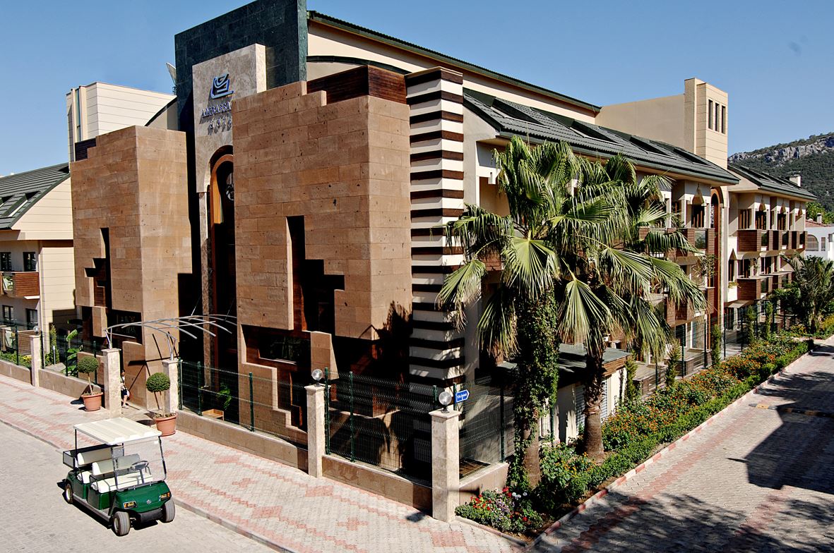 AMBASSADOR PLAZA HOTEL