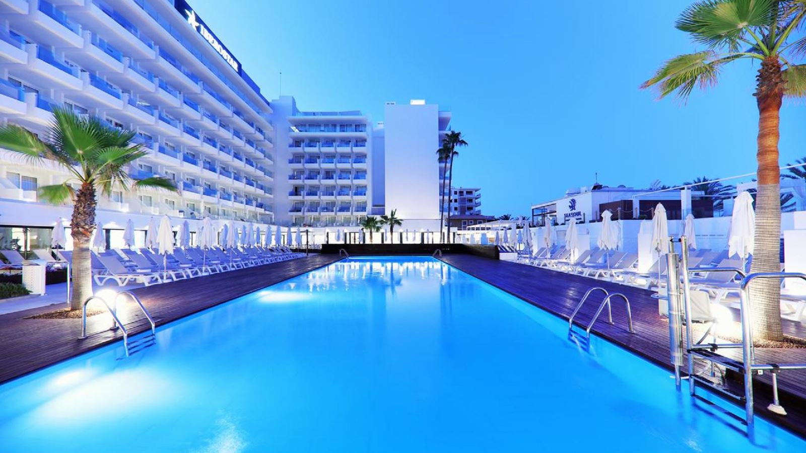 IBEROSTAR WAVES BAHIA DE PALMA (ADULTS ONLY 16+)