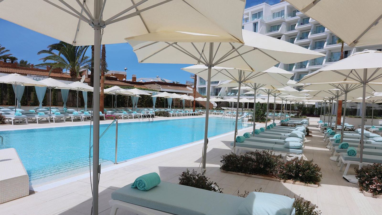 IBEROSTAR WAVES BAHIA DE PALMA (ADULTS ONLY 16+)