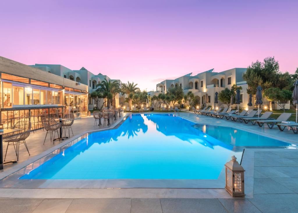 MALENA HOTEL & SUITES