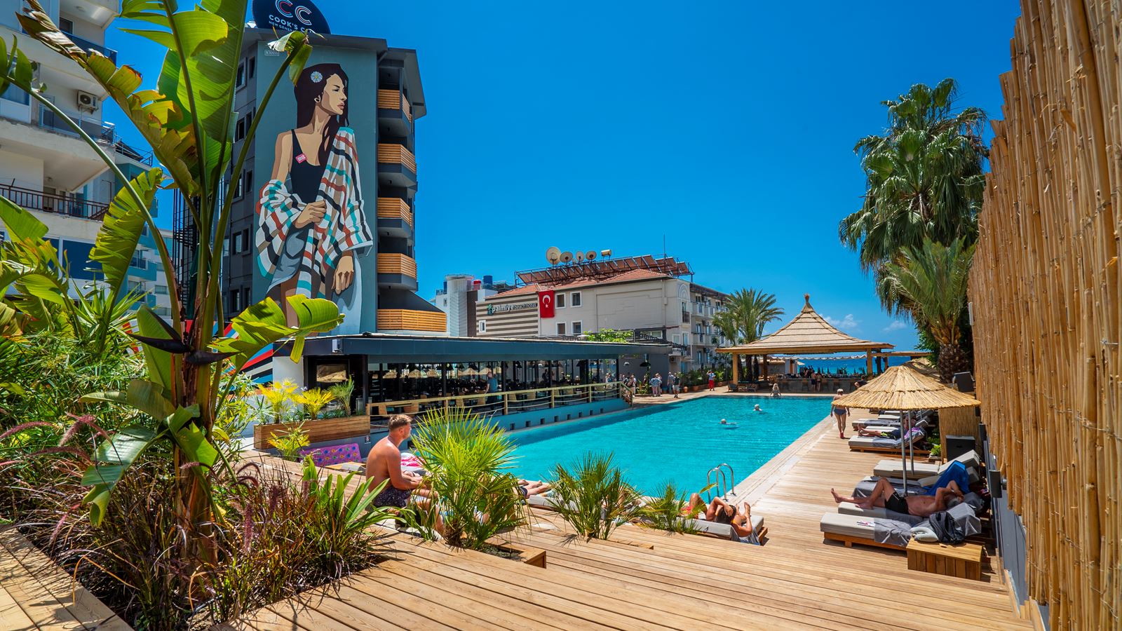 COOK'S CLUB ALANYA