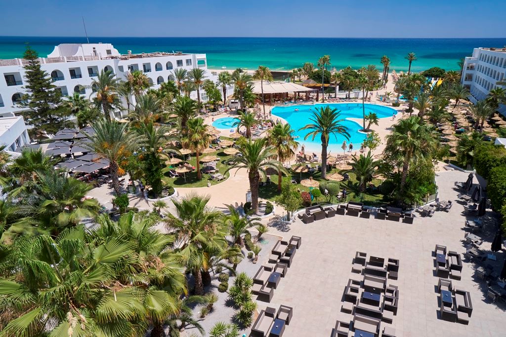 NOZHA BEACH RESORT & SPA