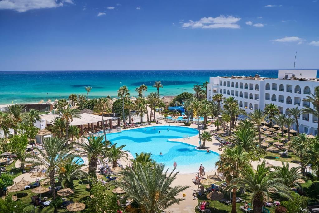 NOZHA BEACH RESORT & SPA