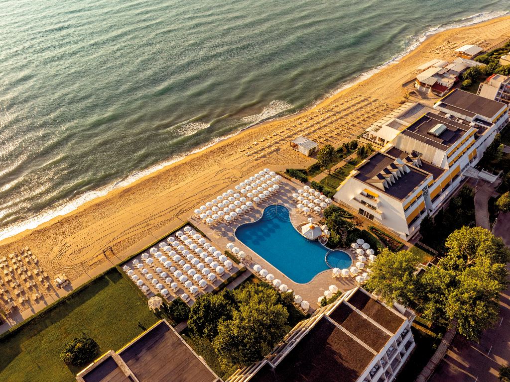 ALUASUN HELIOS BEACH