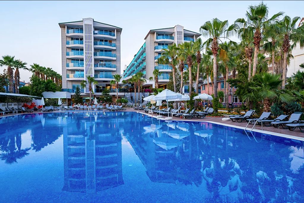 CONCORDIA CELES HOTEL