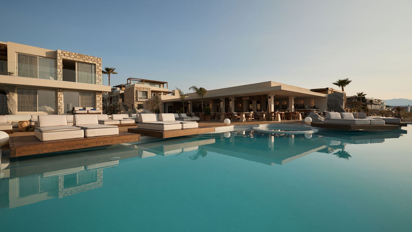 UZENIE ALL SUITES BOUTIQUE RESORT