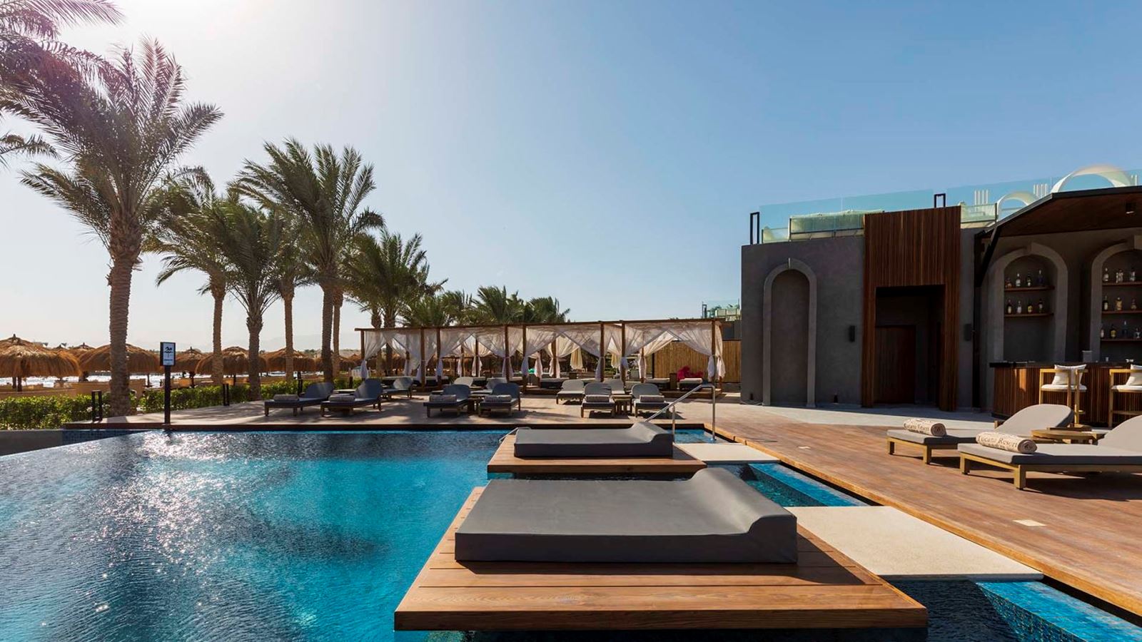 POSH CLUB BY SUNRISE TUCANA RESORT
