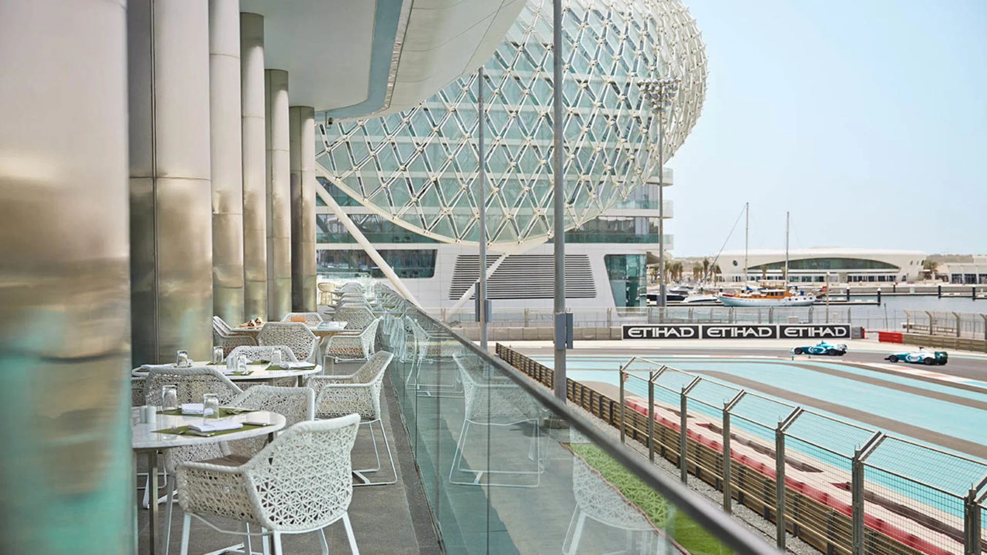 HOTEL W ABU DHABI – YAS ISLAND