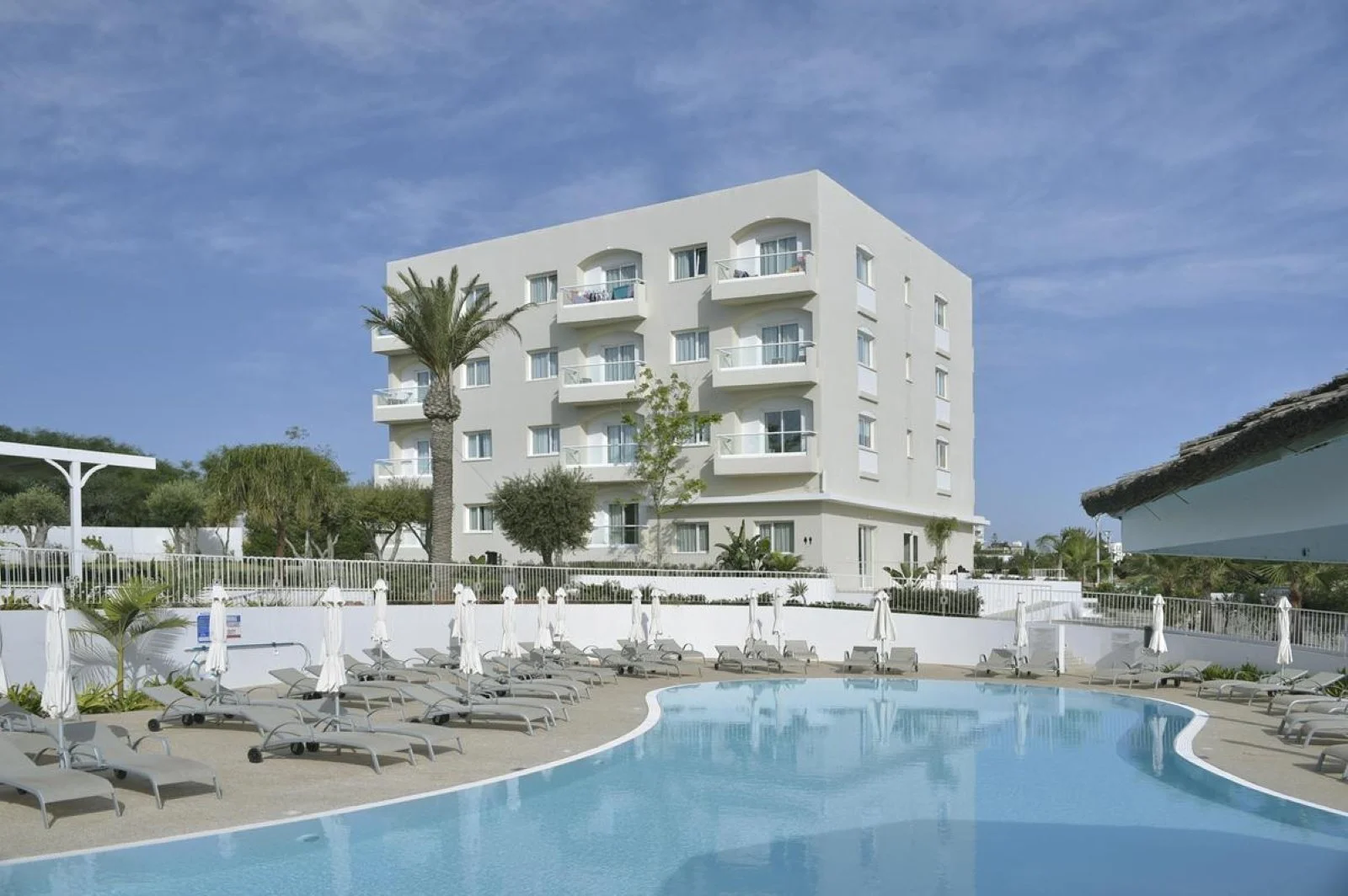 HOTEL SUNRISE GARDENS