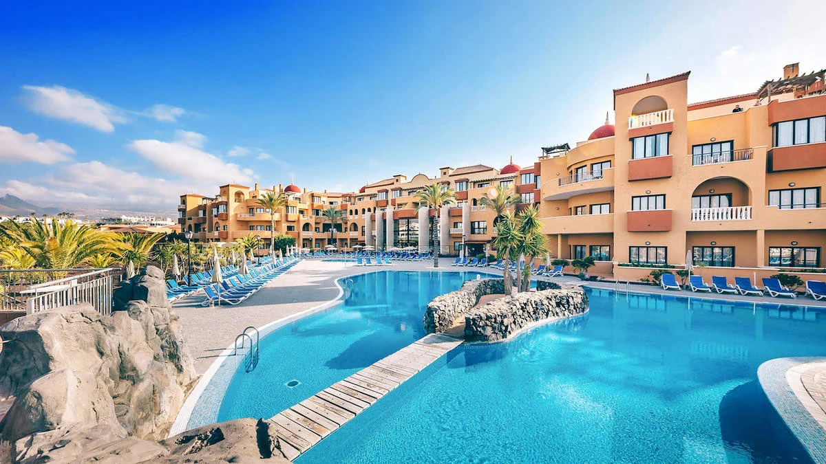 GRAND MUTHU GOLF PLAZA HOTEL