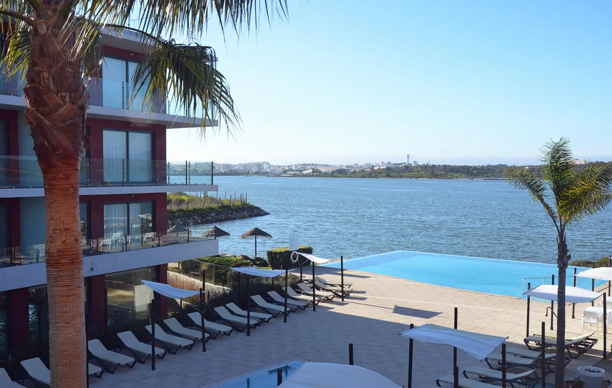 ÁGUA HOTELS RIVERSIDE