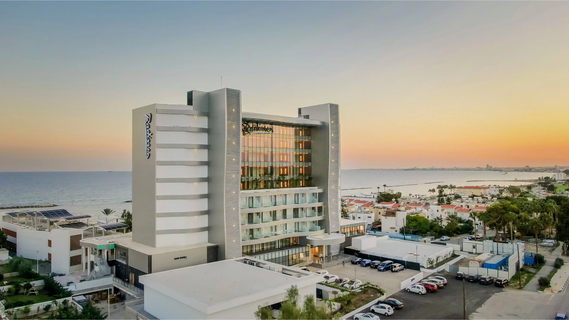 RADISSON BEACH RESORT LARNACA