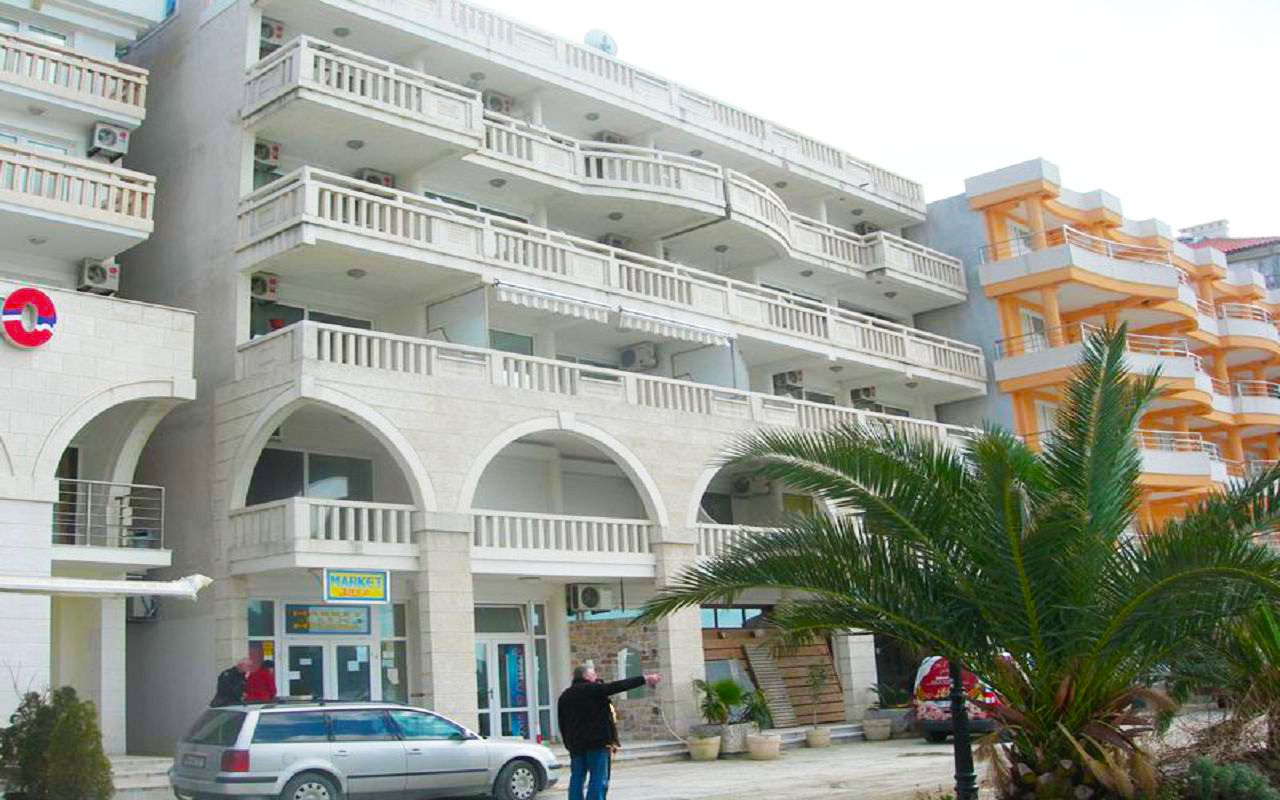 APARTMENTS PONTA