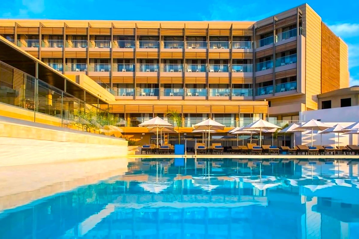 I-RESORT BEACH HOTEL & SPA
