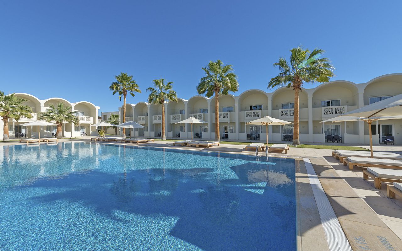 REEF OASIS BEACH RESORT