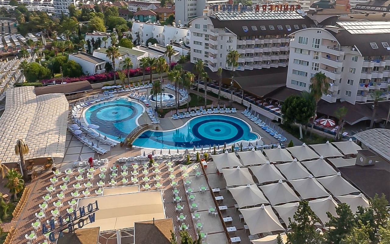 LONICERA WORLD RESORT & SPA