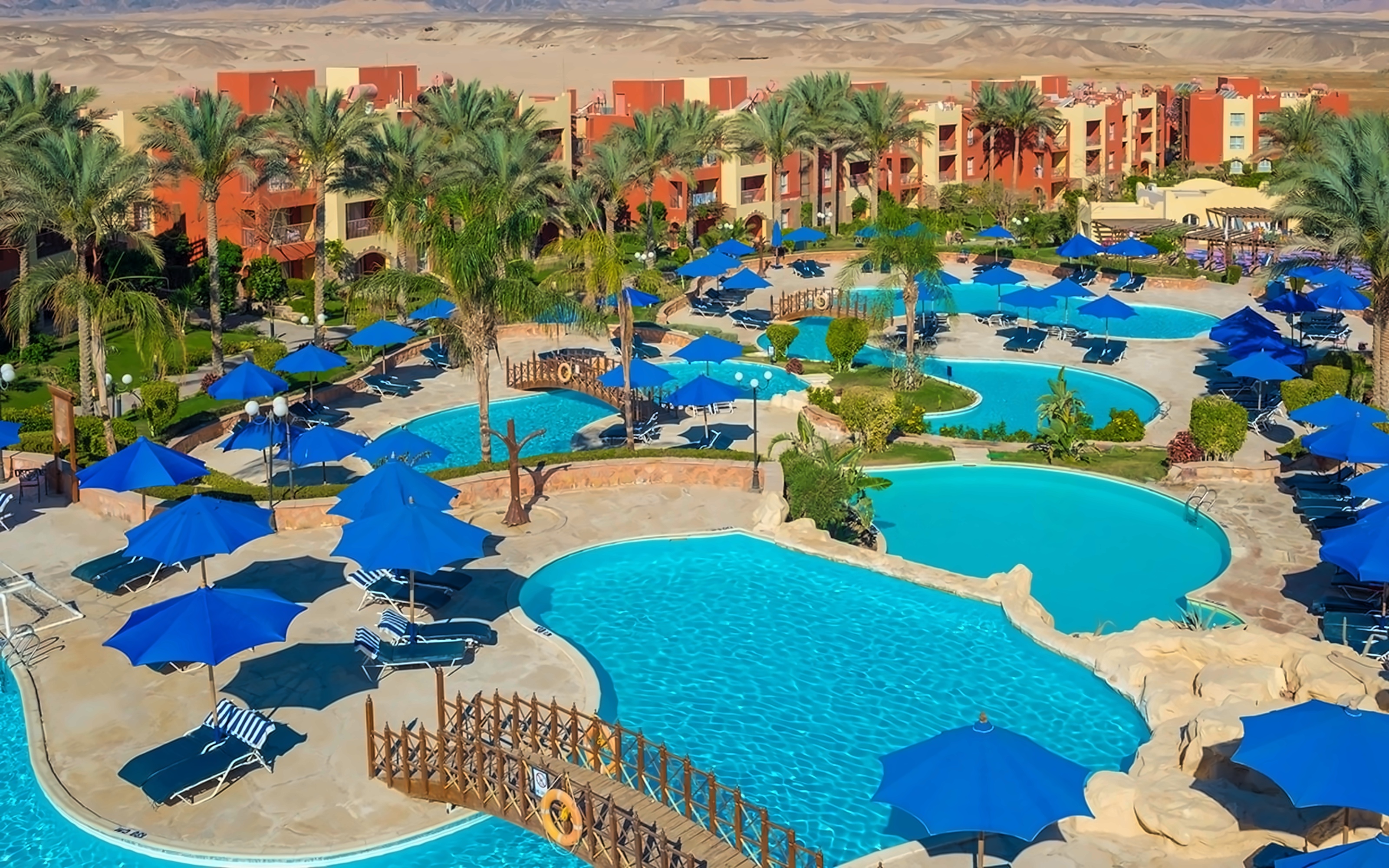 AURORA BAY RESORT