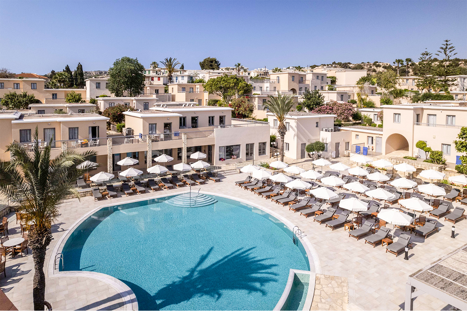 LOUIS ST ELIAS RESORT