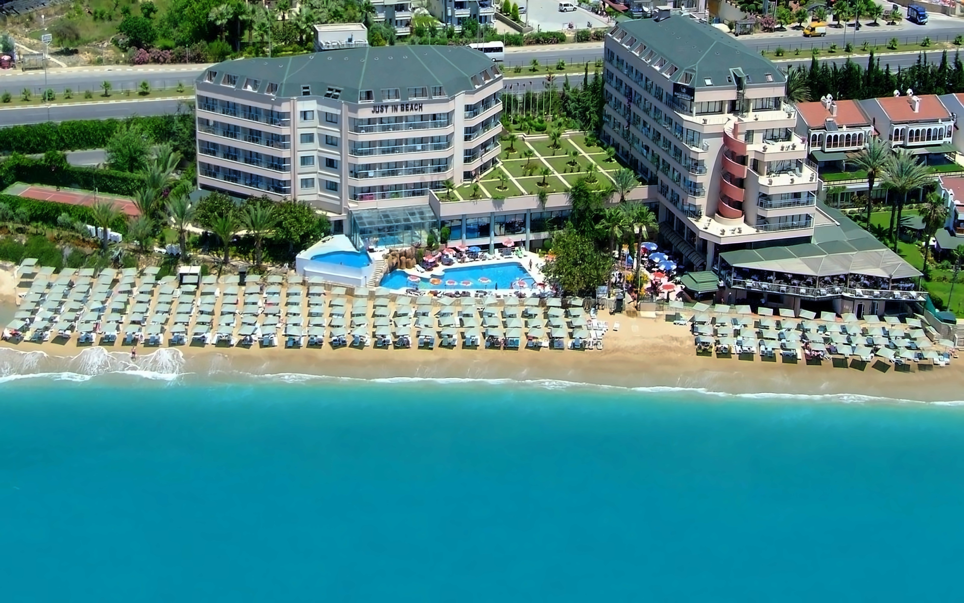 ASKA JUST IN BEACH HOTEL
