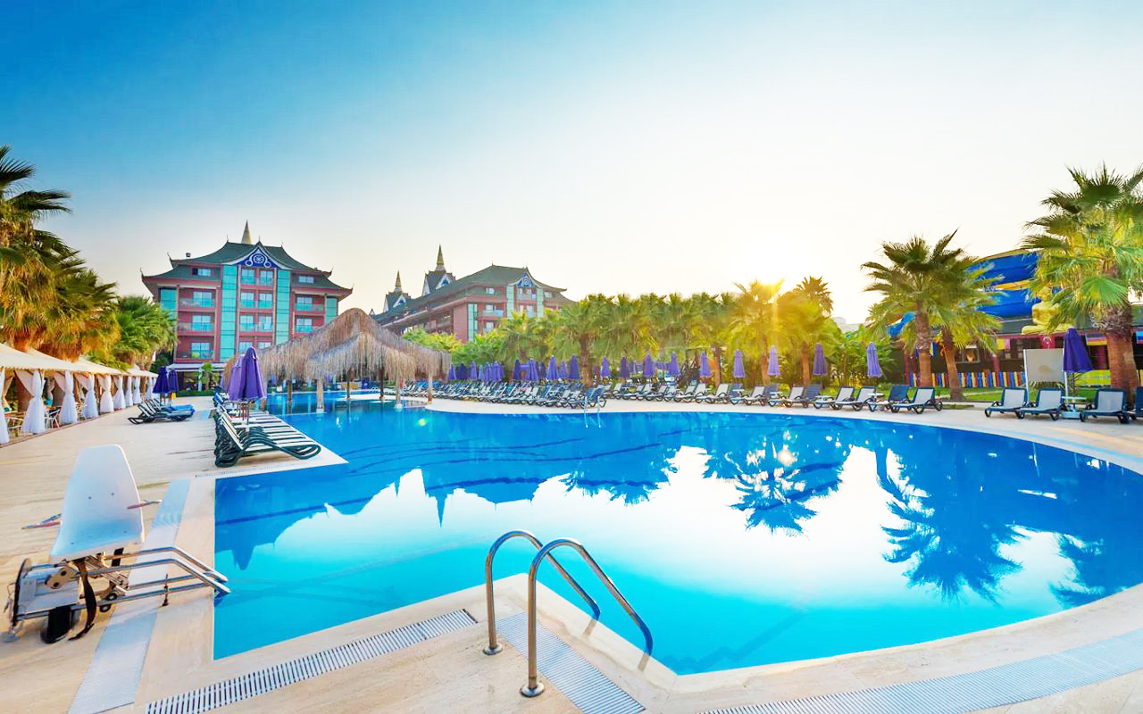 SIAM ELEGANCE HOTEL & SPA