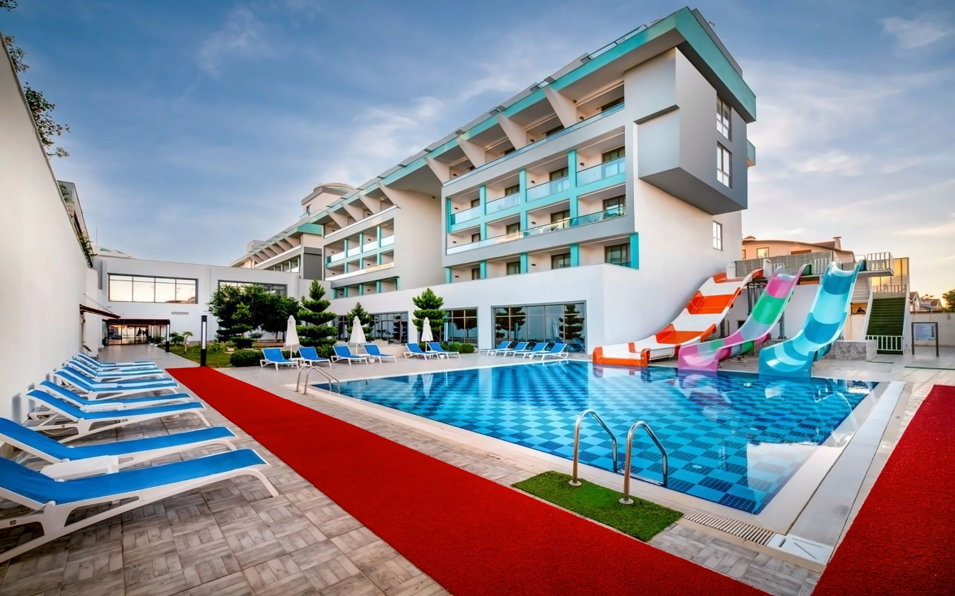SENSITIVE PREMIUM RESORT