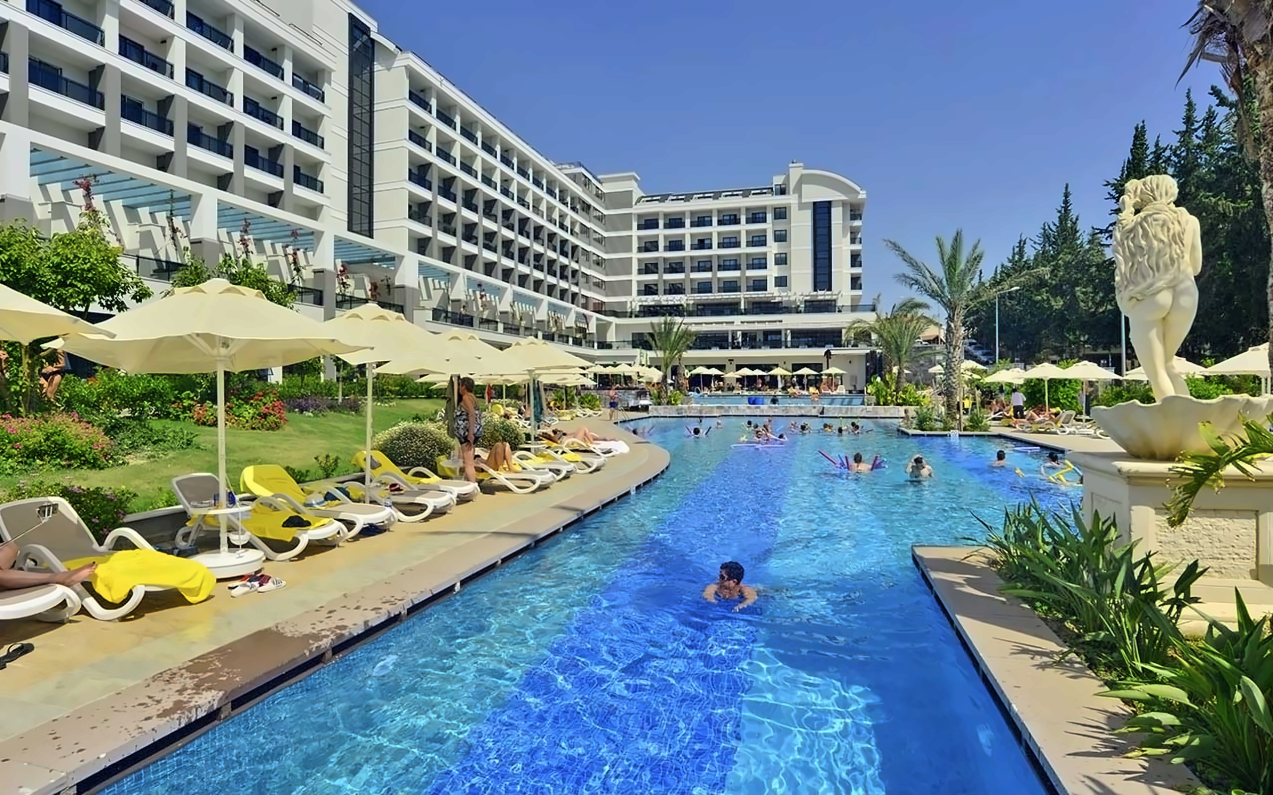 SEADEN VALENTINE RESORT & SPA