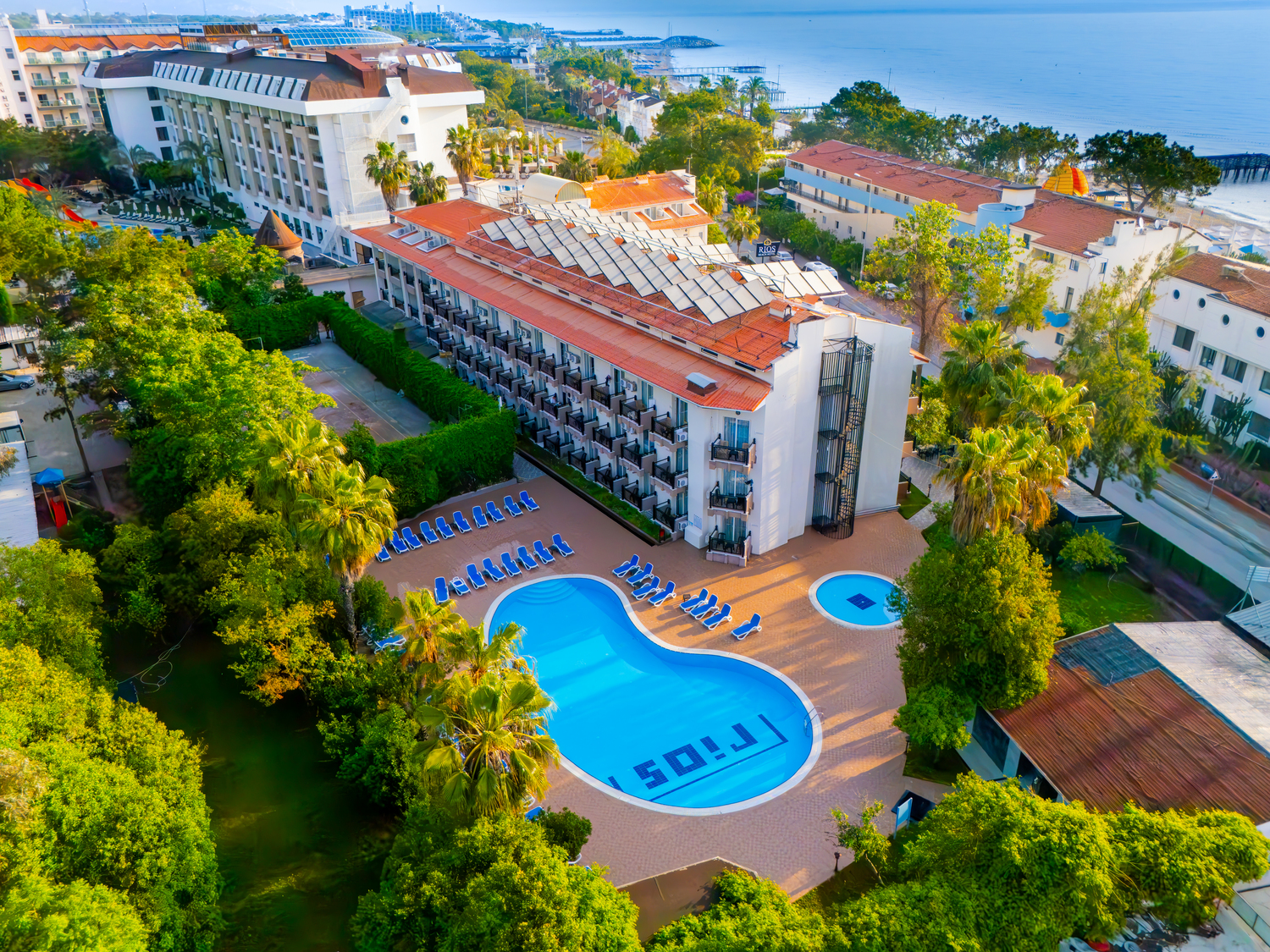 RIOS BEACH CLUB