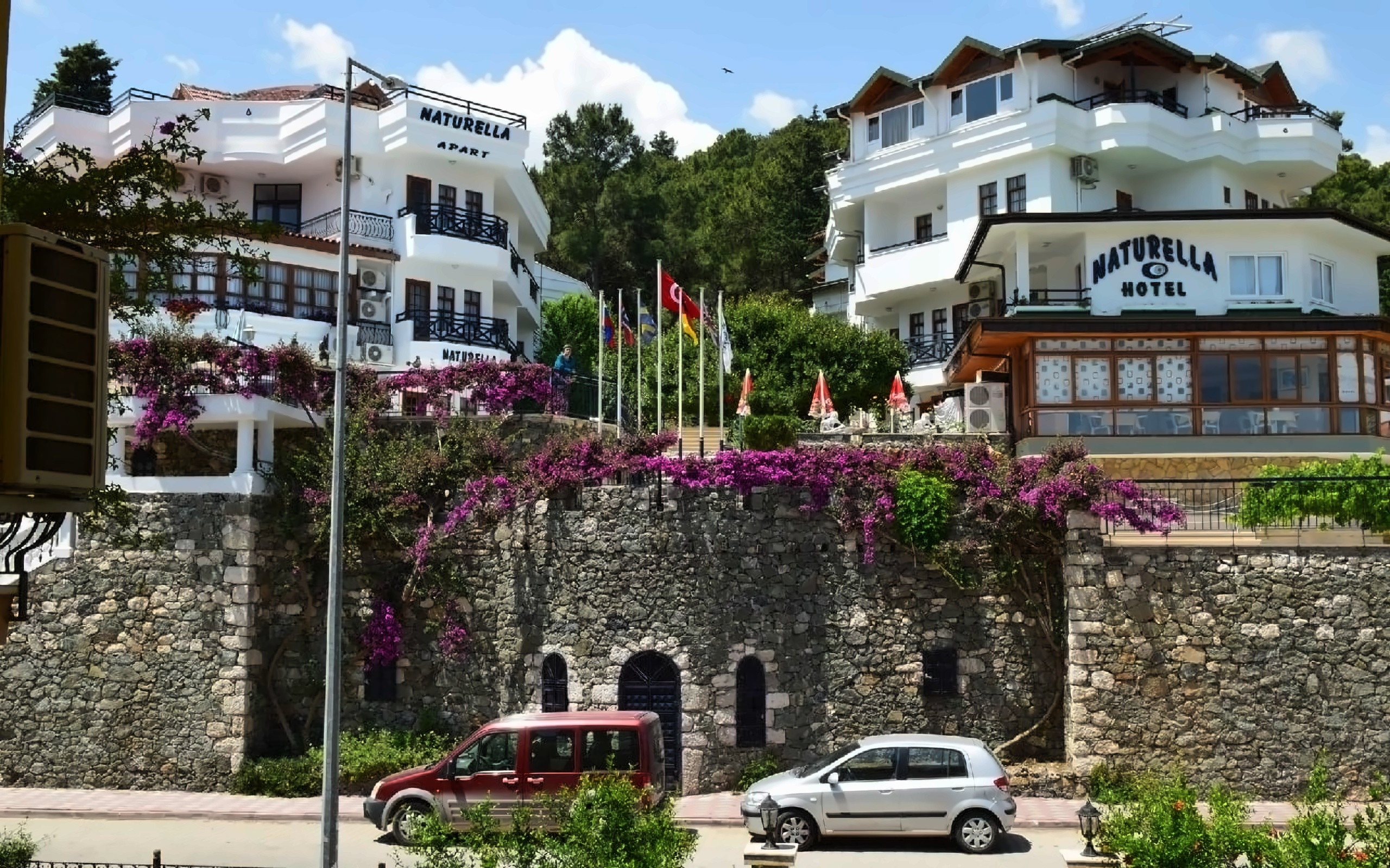 NATURELLA APART HOTEL