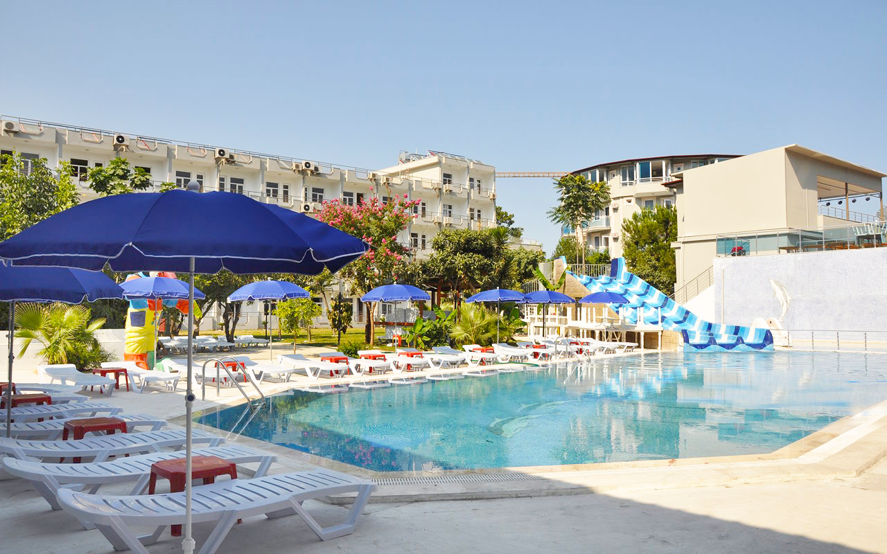 RIOS LATTE BEACH HOTEL